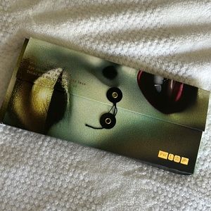 Pat McGraph Mothership II Sublime eyeshadow pallet